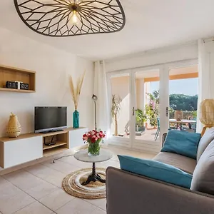 La Girelle De Giens Apartment