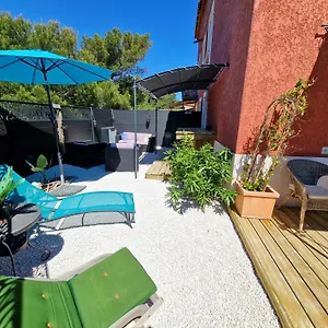 Appartement L'instant - Bord De - Avec Grand Jardin A La Capte, Hyères